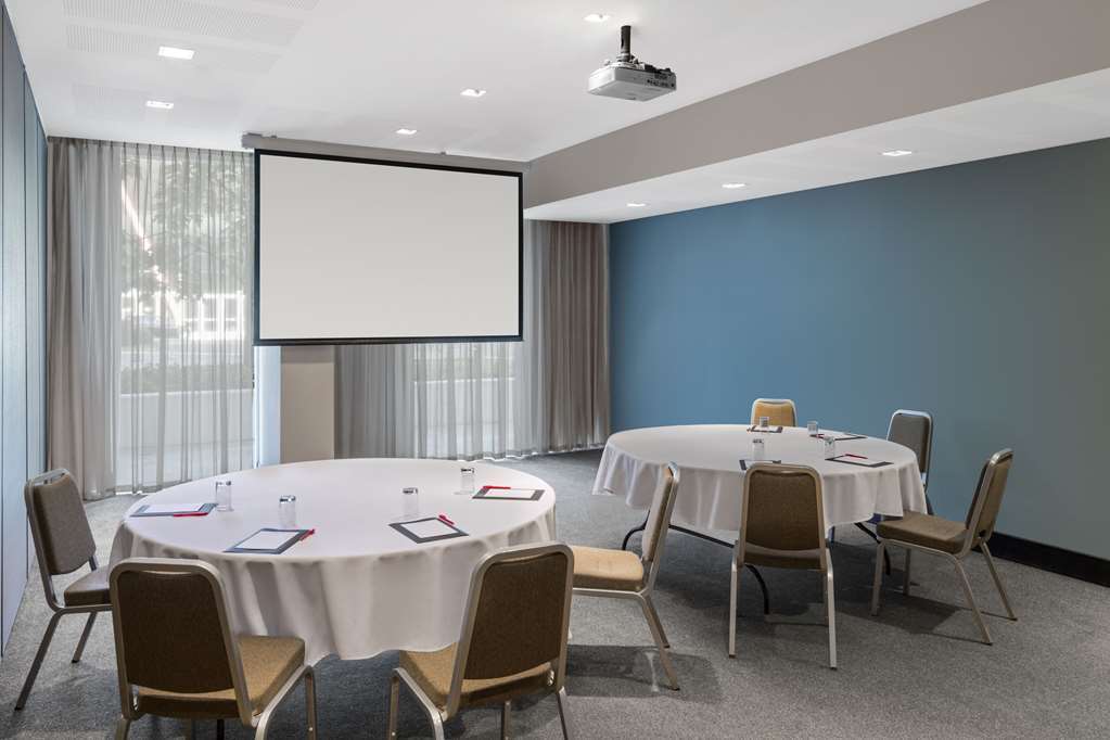 Adina Apartment Hotel Perth Servizi foto